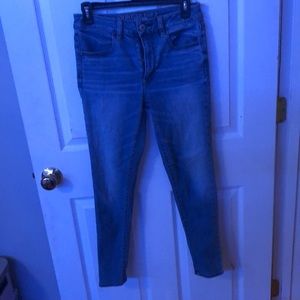 American Eagle size 6 super stretch jeans